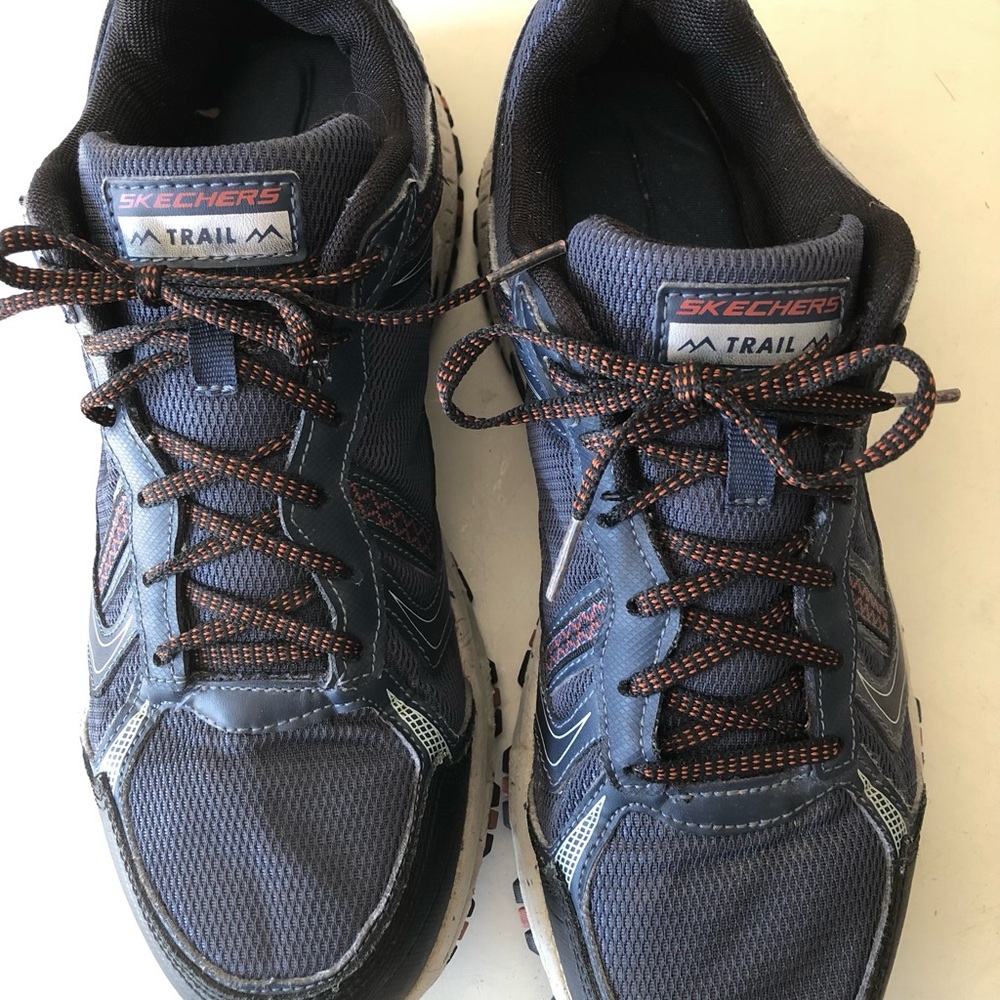 Skechers Men's Hillcrest Adventure Trail Hiking Sneakers Size 10.5